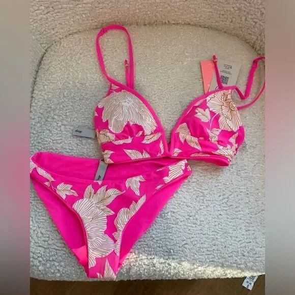 NWT Maaji Reversible Radiant Pink Parade Long Line Triangle Bikini Top